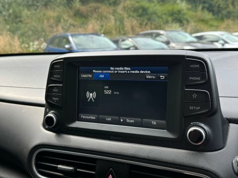 Hyundai Kona S Orange #15