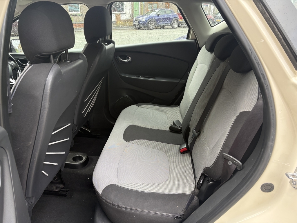 Renault Captur 1.5 Dynamique Medianav Black #5