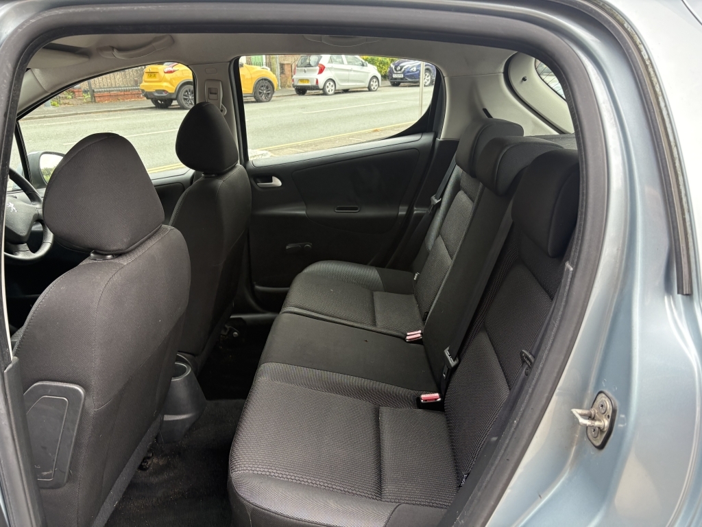 Peugeot 207 1.4 Hdi Envy Blue #5