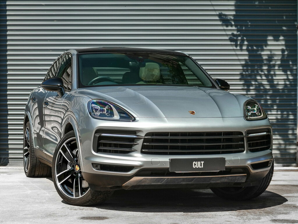Porsche Cayenne White #1