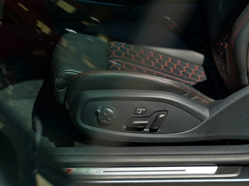 Audi RS5 Red #36