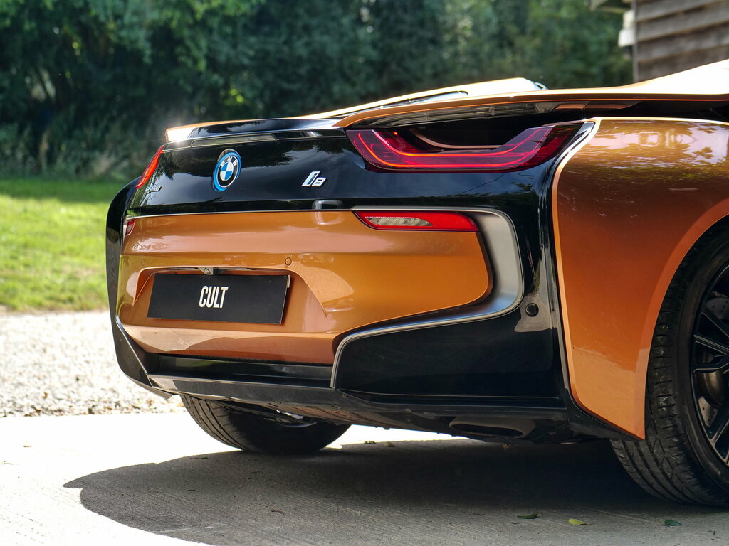 BMW i8 2dr Auto White #47