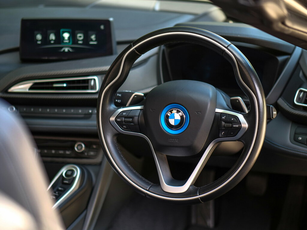 BMW i8 2dr Auto White #7