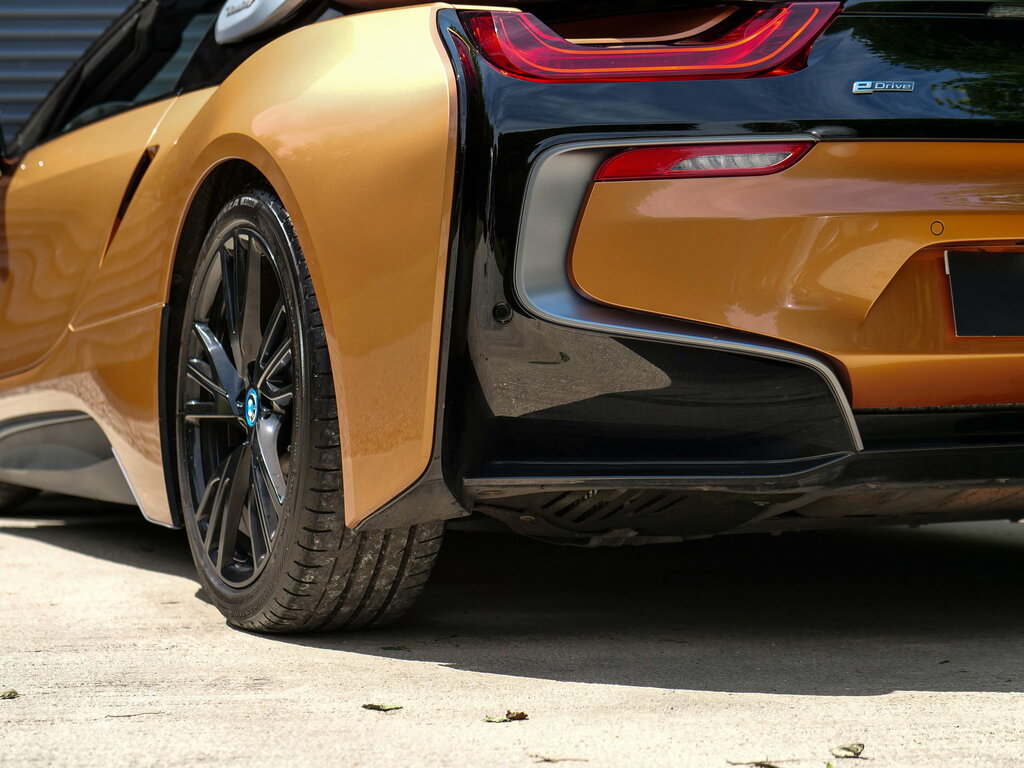 BMW i8 2dr Auto White #43