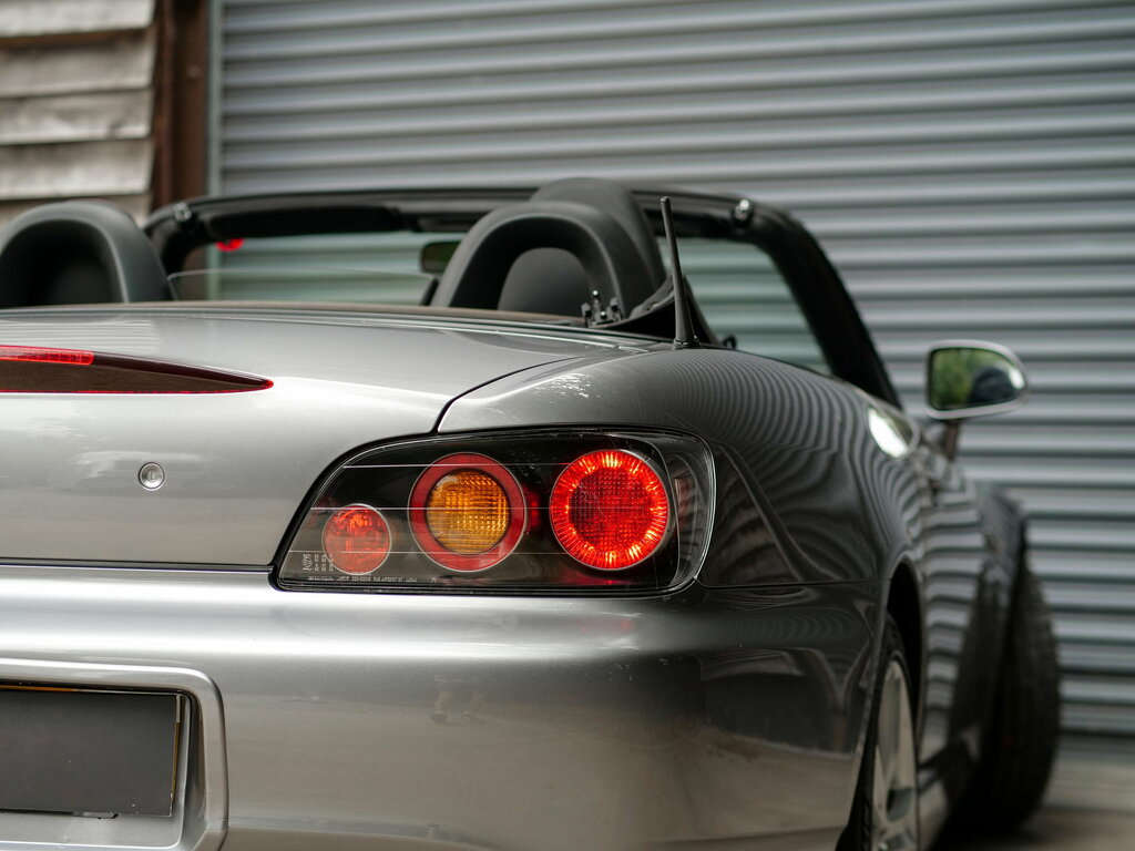 Honda S2000 2.0I Vtec Roadster Gt 2-Door Grey #58