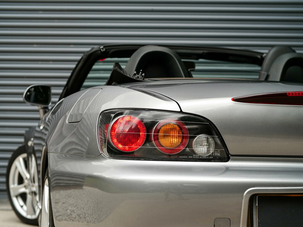 Honda S2000 2.0I Vtec Roadster Gt 2-Door Grey #56