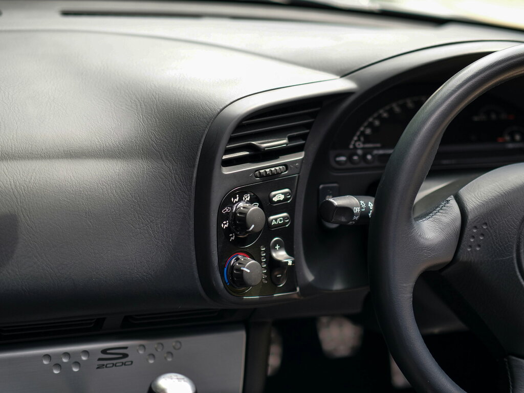 Honda S2000 2.0I Vtec Roadster Gt 2-Door Grey #24