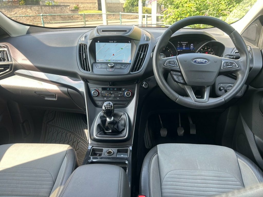 Ford Kuga 2L Titanium Red #3
