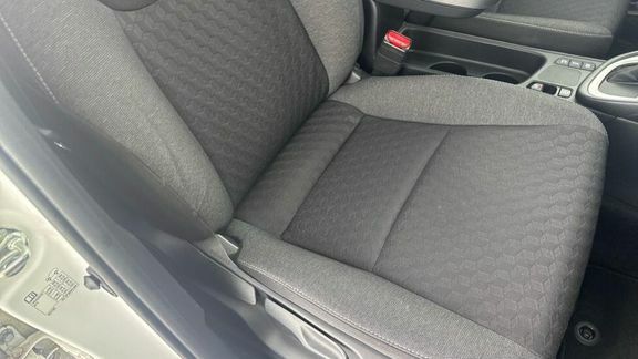 Toyota Yaris 1.5 Hybrid Dynamic Cvt Grey #44