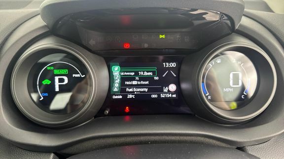 Toyota Yaris 1.5 Hybrid Dynamic Cvt Grey #11