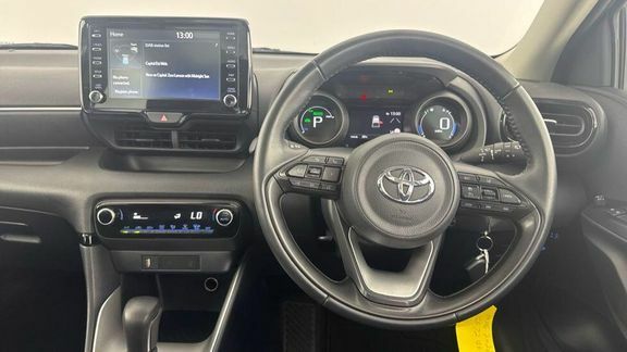 Toyota Yaris 1.5 Hybrid Dynamic Cvt Grey #34