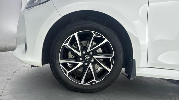 Toyota Yaris 1.5 Hybrid Dynamic Cvt Grey #25