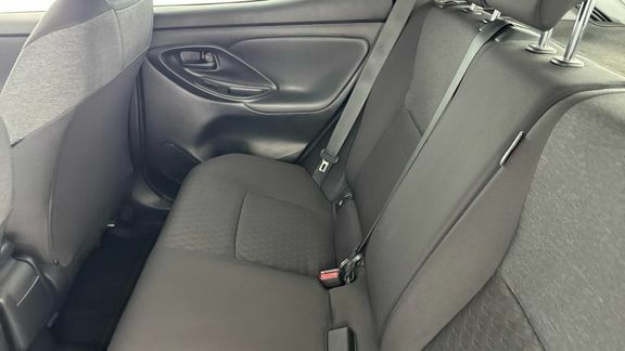 Toyota Yaris Hybrid Grey #15