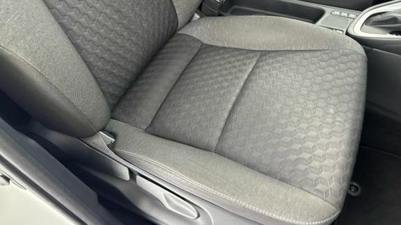 Toyota Yaris Hybrid Grey #17