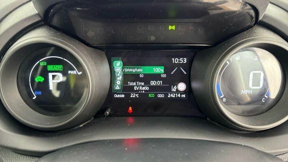 Toyota Yaris Hybrid Grey #38