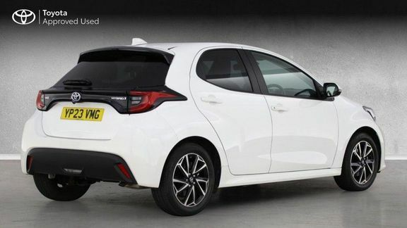 Toyota Yaris Hybrid Grey #31
