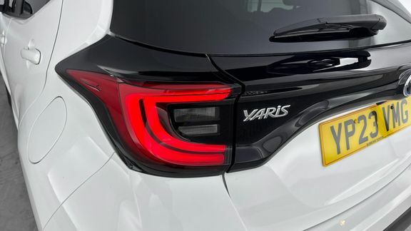 Toyota Yaris Hybrid Grey #21