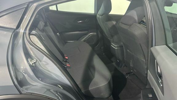 Toyota Prius Hatchback 1.8 Hybrid Euro6 White #11