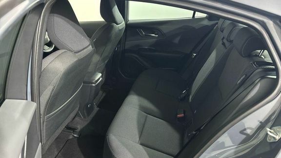 Toyota Prius Hatchback 1.8 Hybrid Euro6 White #12