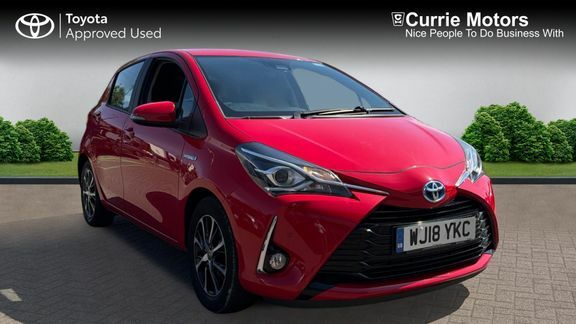 Toyota Yaris Icon Tech Hybrid Red