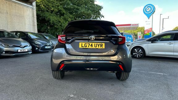 Toyota Yaris 1.5 Hybrid Design Grey #26