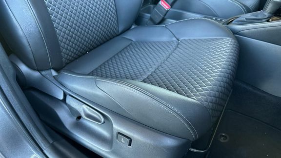 Toyota Yaris 1.5 Hybrid Design Grey #17