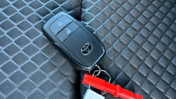 Toyota Yaris 1.5 Hybrid Design Grey #27