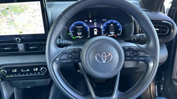 Toyota Yaris 1.5 Hybrid Design Grey #10