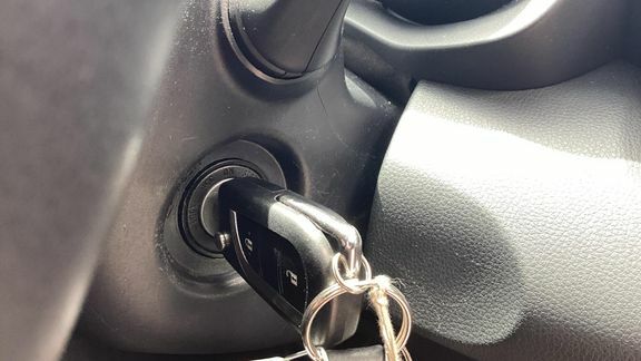 Toyota Yaris 1.5 Vvt-h Design E-cvt Euro 6 Ss Black #16
