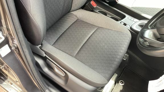 Toyota Yaris 1.5 Vvt-h Design E-cvt Euro 6 Ss Black #17