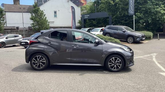 Toyota Yaris 1.5 Vvt-h Design E-cvt Euro 6 Ss Black #23