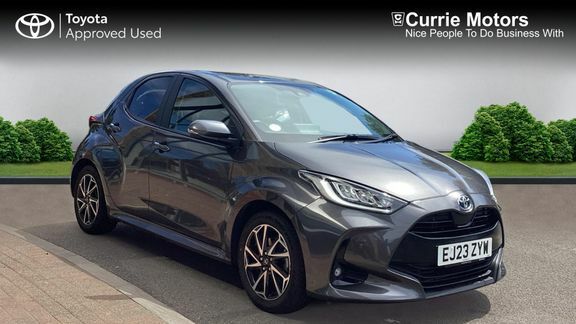 Toyota Yaris Design Hybrid, Parking Pac Grey