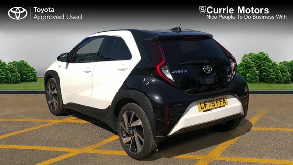 Toyota Aygo X Edge Auto White #4