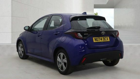 Toyota Yaris Icon Blue #3
