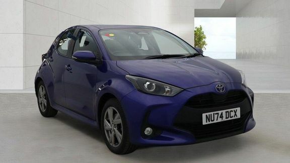 Toyota Yaris Icon Blue