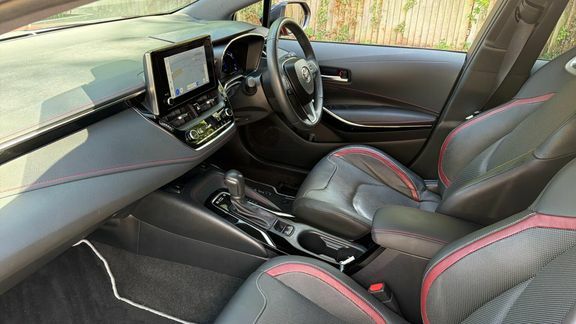 Toyota Corolla Excel 1.8 Hb Bitone Trk #5
