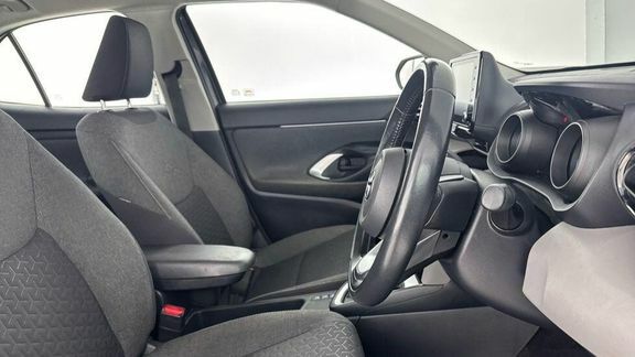 Toyota Yaris Cross 1.5 Vvt-h Dynamic E-cvt Euro 6 Ss  #12