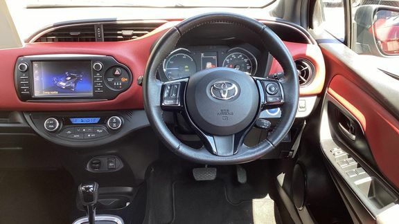 Toyota Yaris 1.33 Vvt-i Icon Cvt Grey #7