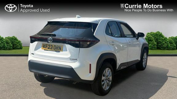 Toyota Yaris Cross Icon Fwd White #2