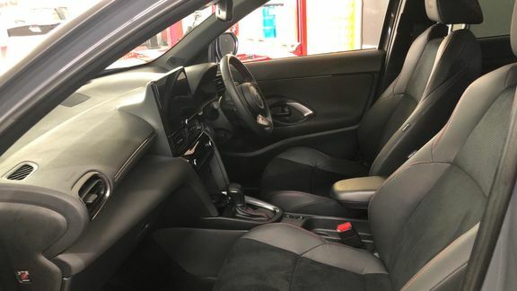 Toyota Yaris Cross Gr Sport Fwd Grey #5