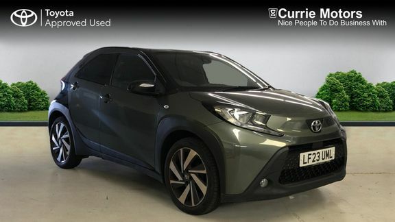 Toyota Aygo X Edge Parking Pack Green