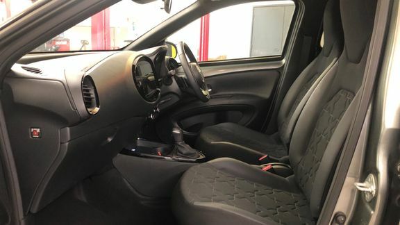 Toyota Aygo X Exclusive Automatic LF72UJL Green #5