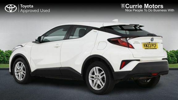 Toyota C-Hr Icon 1.8 Tech Pack KW23PCF White #4