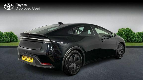 Toyota Prius Design Black #2