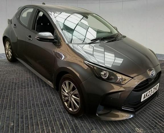 Toyota Yaris Icon Grey