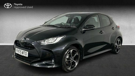 Toyota Yaris Excel Black #2