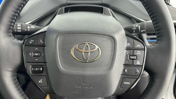 Toyota Prius Design Black #8