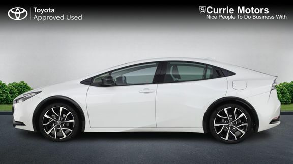 Toyota Prius Design Black #17
