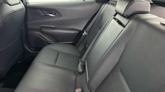 Toyota Prius Design Black #36