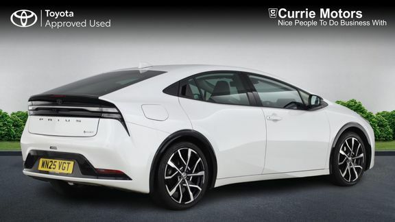 Toyota Prius Excel White #2